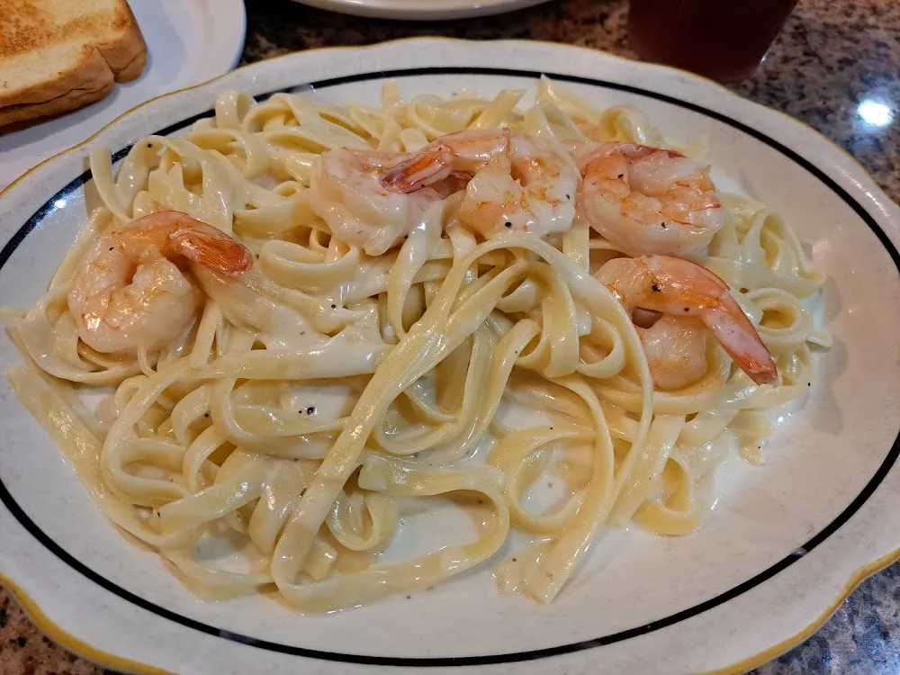 Shrimp Alfredo Pasta